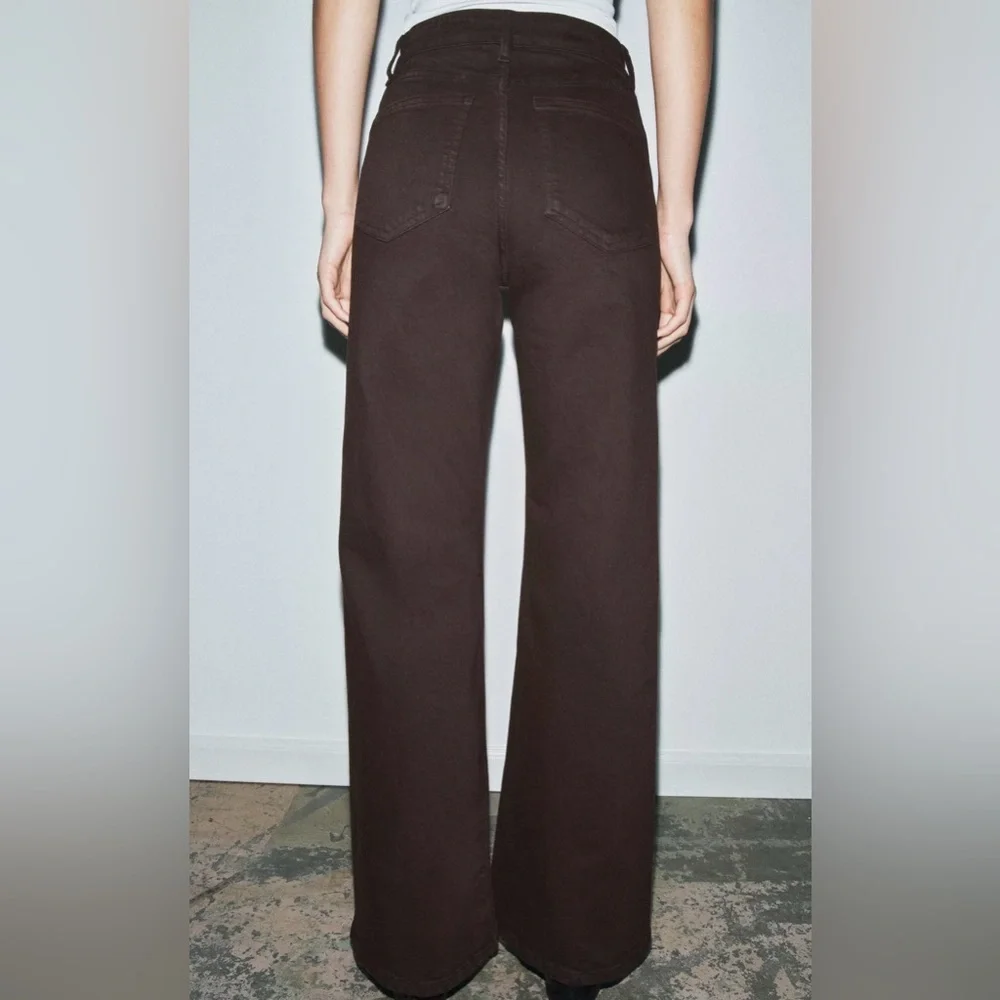 ZARA Brown Straight-Leg Jeans - Picture 3 of 11